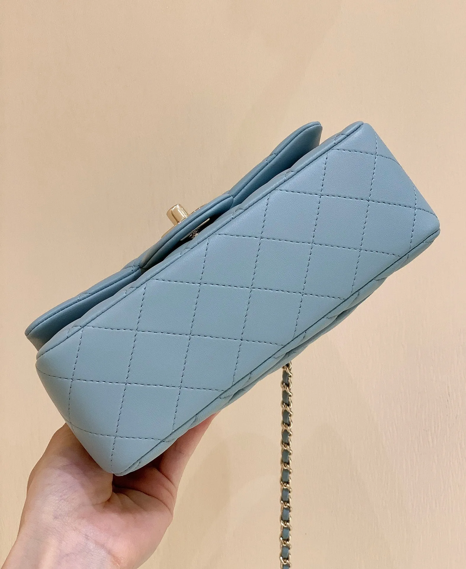 Exquisite leather bags-170