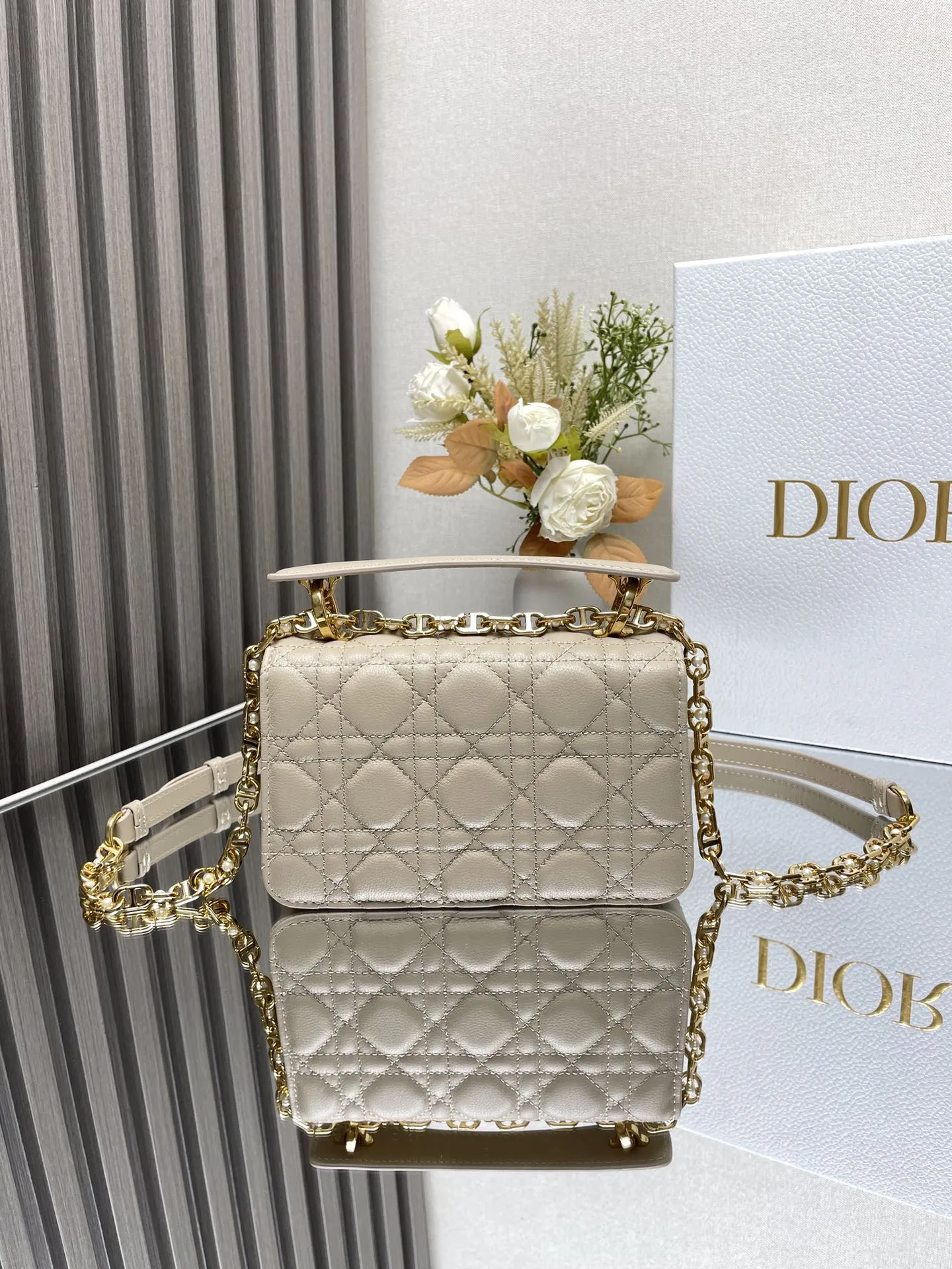 Exquisite leather bags-363