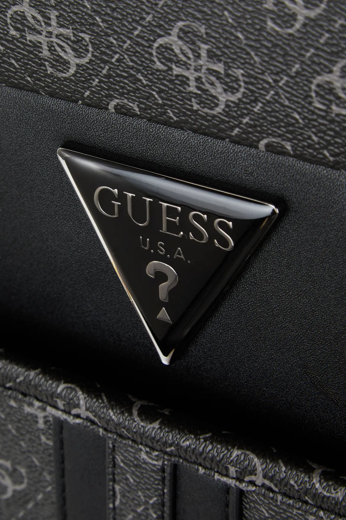 Kasinta Check-In 69cm Suitcase