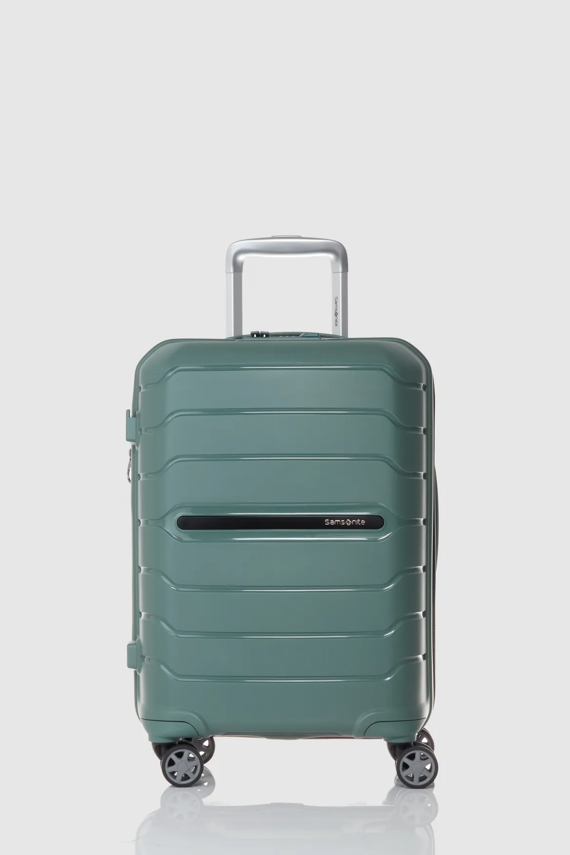 Oc2lite 55cm Suitcase