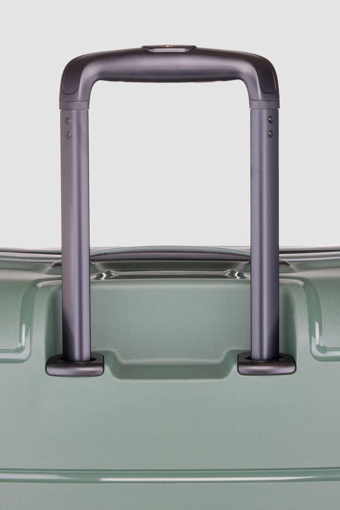 Oc2lite 81cm Suitcase