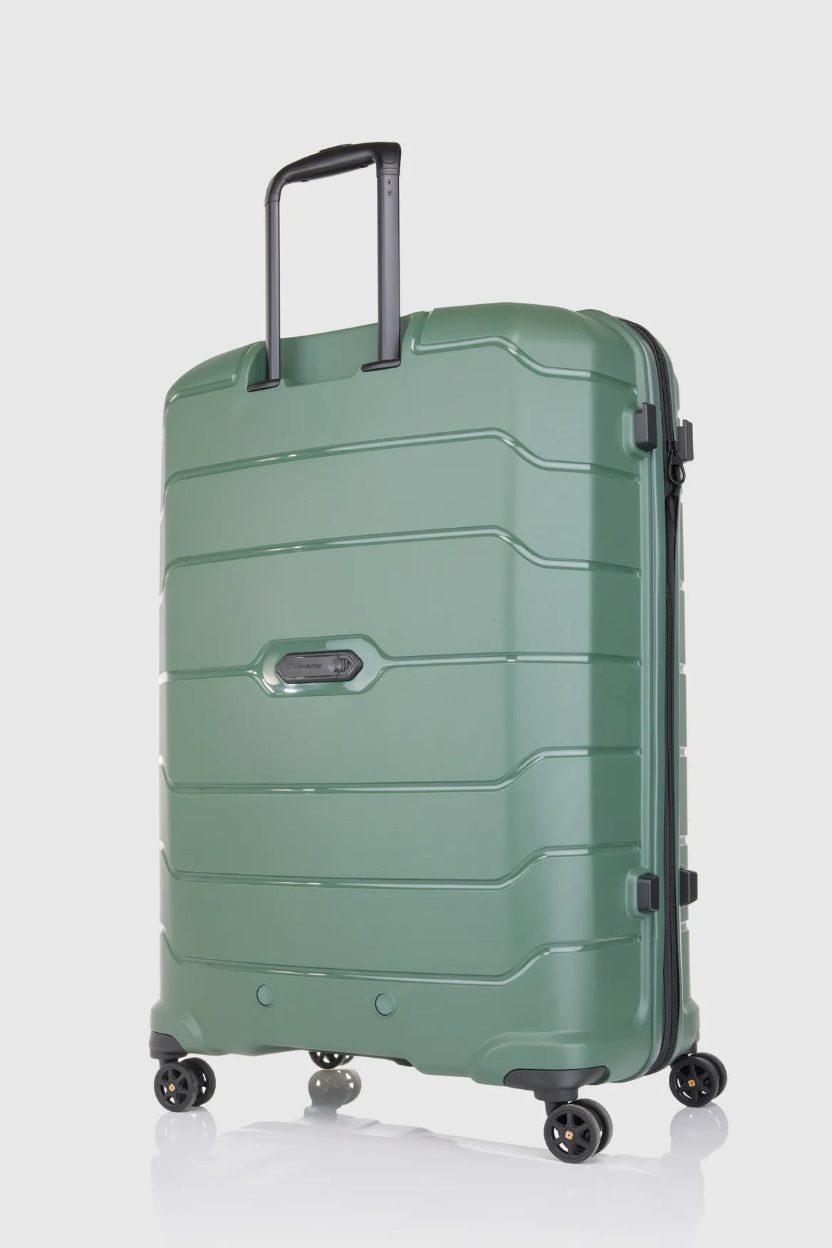 Oc2lite 81cm Suitcase
